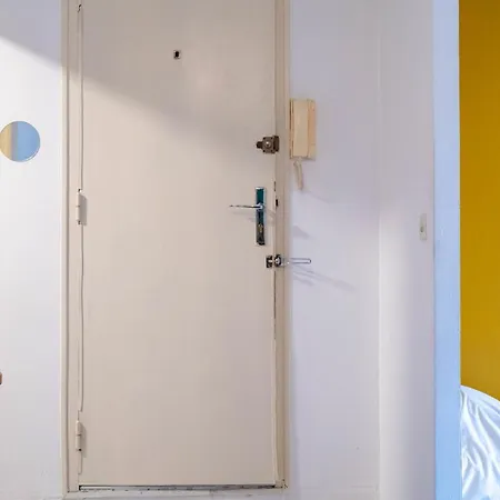 Le Clovis - Sympathique Studio A Apartment *